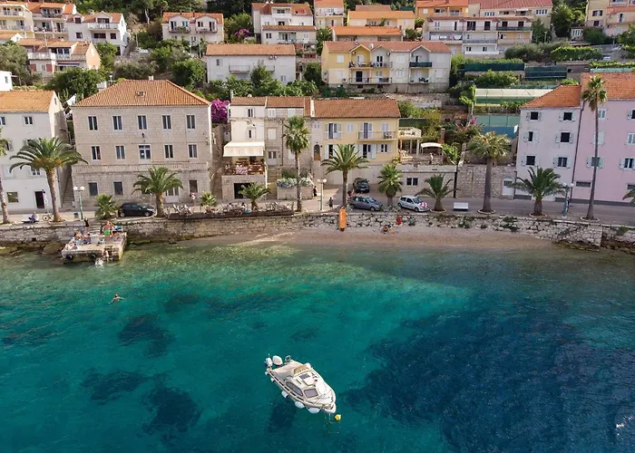 Semesterbostad Holiday Home Blaca Bb II Smokvica (Korcula)