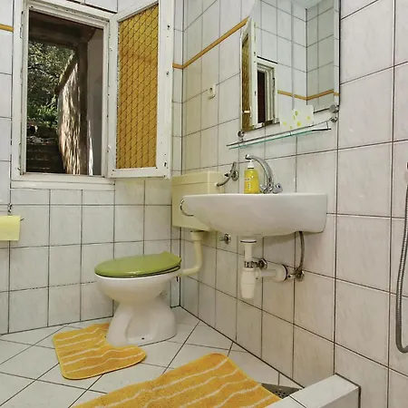 Nice Home In Smokvica With Kitchen Prigradica