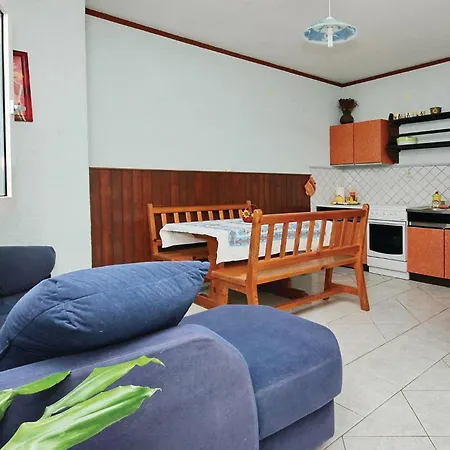 Nice Home In Smokvica With Kitchen