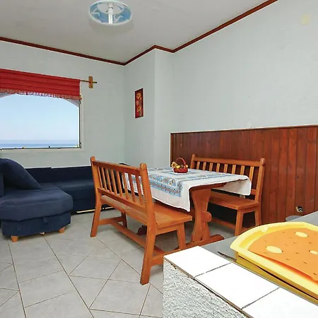 Vikendica Nice Home In Smokvica With Kitchen